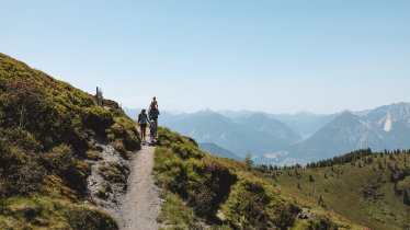 The hike to the Wiedersbergerhorn offers some wonderful views, © Alpbachtal Tourismus / Mathäus Gartner