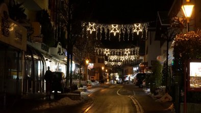 Hauptstraße - Weihnachtsbeleuchtung