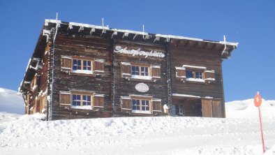 Schatzberghütte im Wintertraum