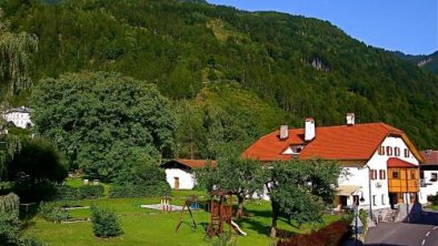 Spiele- und Buchhotel Tschitscher, © bookingcom