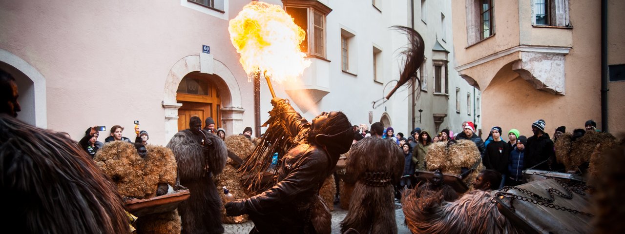 Fire breathers in Rattenberg, © Tirol Werbung/Lea Neuhauser