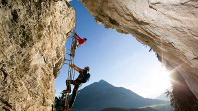 steinwand-klettern-arzl