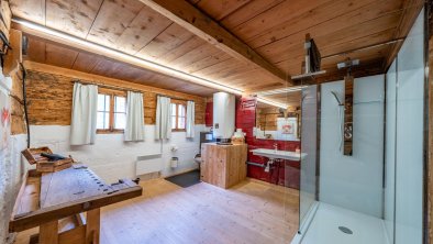 Großmutters Haus - bathroom with a shower, © Kroner Realitäten GmbH