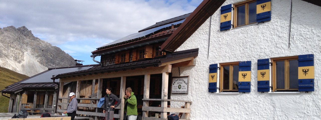 Eagle Walk Stage 23: Kaiserjochhaus, © Tirol Werbung/Christian Klingler