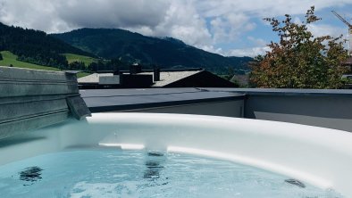 Privater Jacuzzi North01