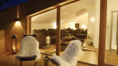 Chalet has six luxurious and equally sized bedrooms, © bookingcom