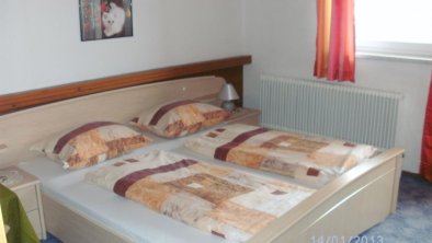 Zillertal-Aschau-Ferienwohnung-Haus-Holaus-ZImmer