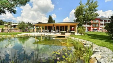 Panorama Sauna Aussenansicht mit Biotop, © Das Hotel Eden