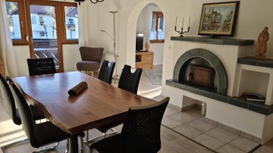 Living Area with Tiled Stove, © Haus Tholler