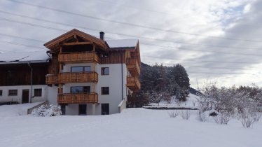 Haus West und Landschaft