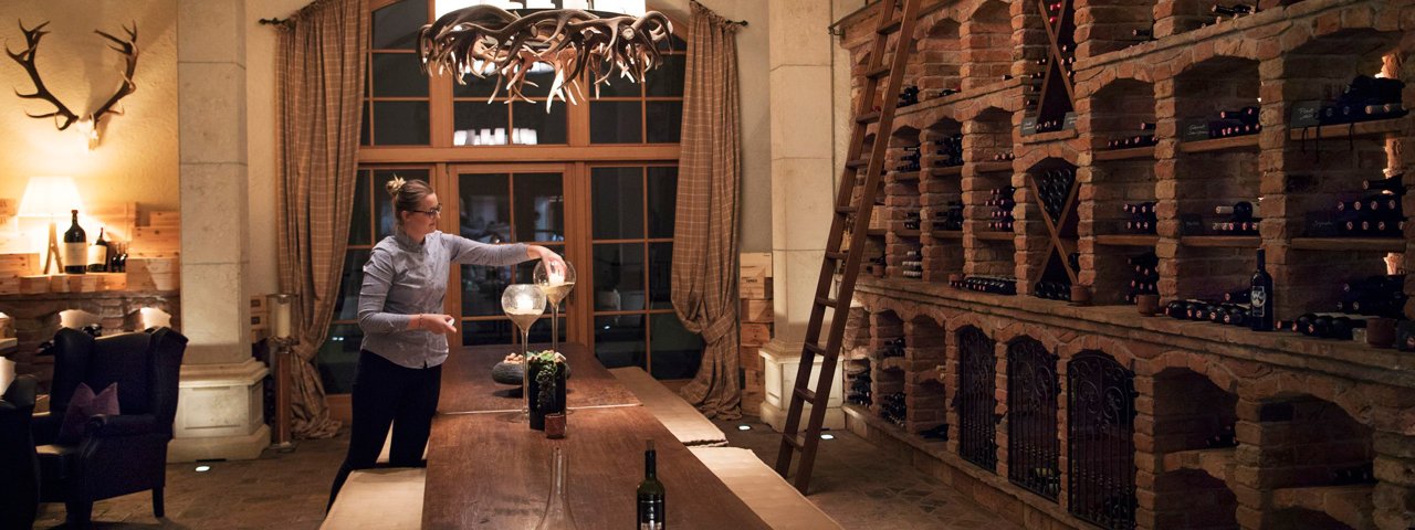 The highest wine cellar in the Alps, © Tirol Werbung/Frank Bauer