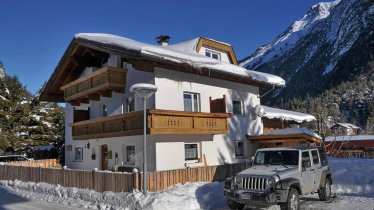 Winter Hausansicht Haus Leismüller Gretl Scharnitz