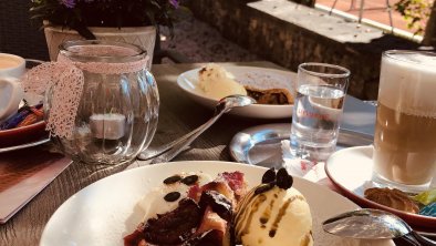 Kaffe und Kuchen Waldcafe, © Gasthof Waldcafe