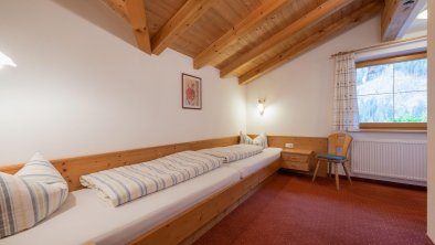 Schlafzimmer 2 Edelweiss