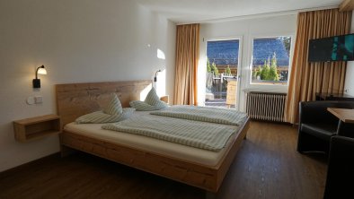 Doppelzimmer Seefeld Garten & Balkon 1