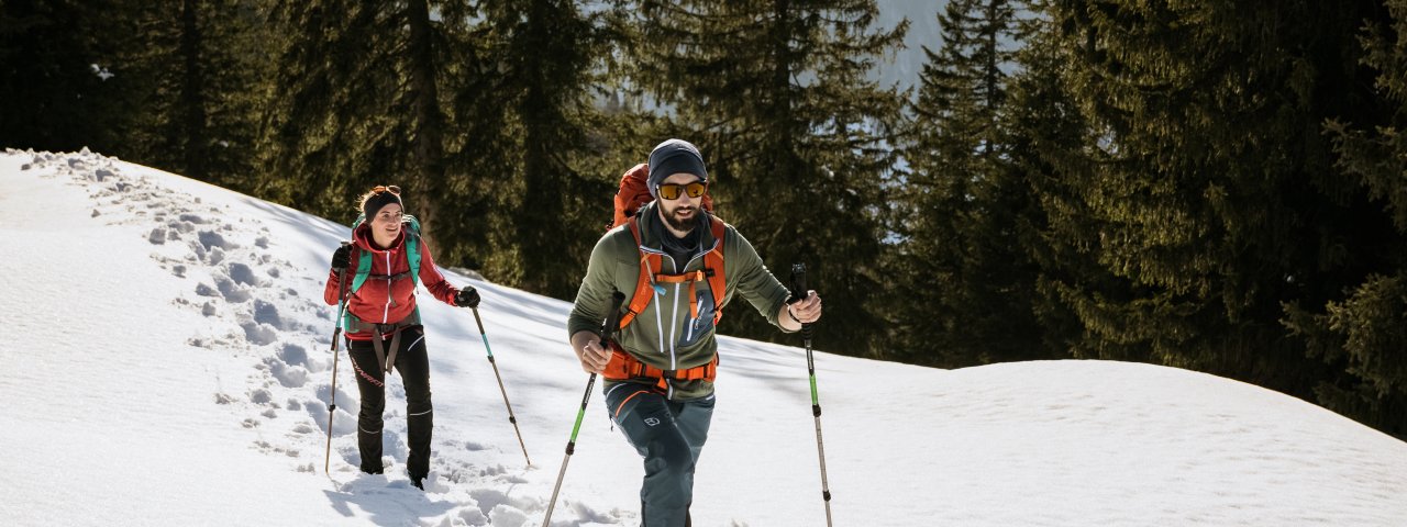 Snowshoe walk in Vorderthiersee, © Max Draeger