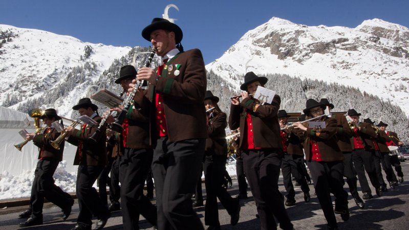 Brass Band performing at the Pitztal Snow Festival, © Bernhard Füruter/Pitztaler Gletscherbahn