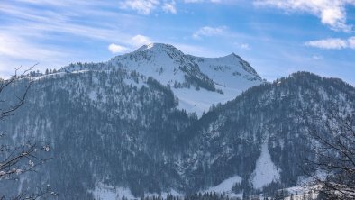 traumhafte Aussicht auf die umliegende Bergwelt