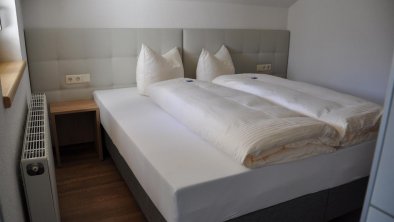 Schlafzimmer II im App. A3