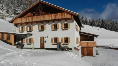 Winter auf der Berghütte Schöpf