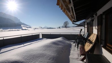 Pfandlhof-Walchsee-Ferienhaus-Terrasse-Sonne