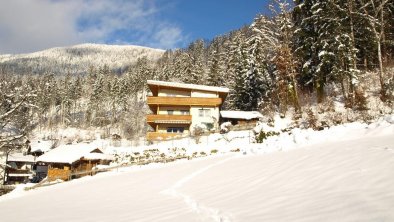 Zillertal_Bruck_holiday-home.tirol_Süd-Ansicht_Win, © holiday-home.tirol