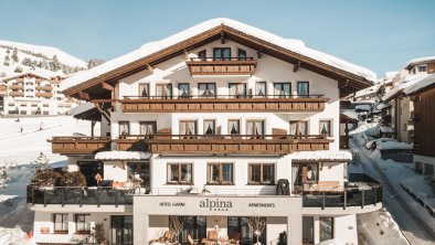 30_Au├ƒenansicht_Aparthotel_alpinaandmore