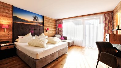 stefanie-ischgl_11-dz-deluxe-wanne_FPM5248_be