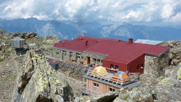 Glungezerhütte hut in the Tux Alps, © OeAV Hall/Gerald Aichner