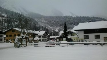 Winter ( vor unserem Haus ), © Fam. Moosbrugger