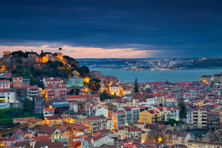 Could it be true that there is a secret underground drain linking Lake Achensee and Lisbon?, © Rudy Balasko