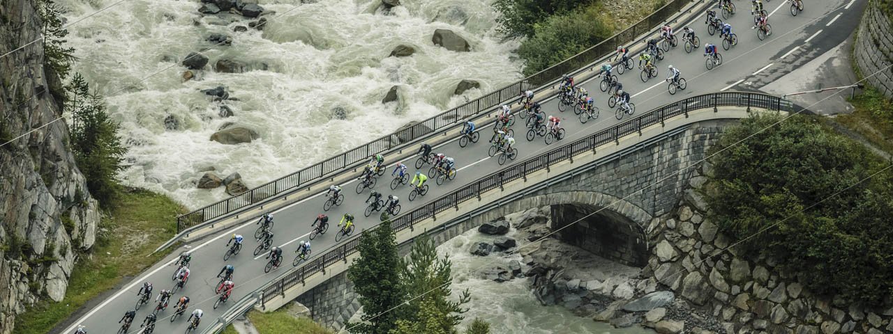 Endurance racers at the Ötztal Cycling Marathon, © Jürgen Skarwan/Ötztal Tourismus