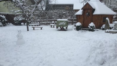 Grillvergnügen im Winter in der Grillhütte