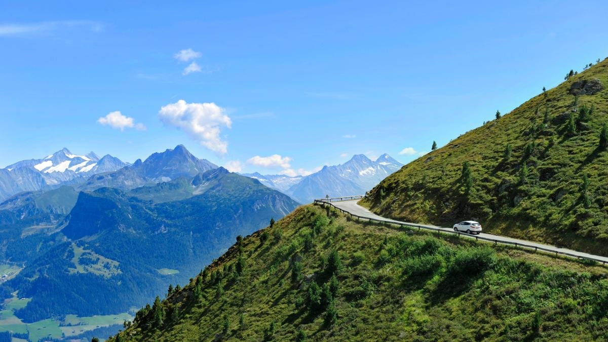 Drivers and motorcyclists not keen on twisty mountain roads should avoid the Zillertaler Höhenstraße. However, those with a strong stomach will be rewarded with fabulous views from this high-alpine road., © Joe Woergoetter