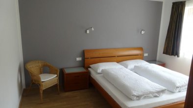 Schlafzimmer1