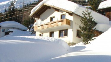 Winterbild Appartement Haus Dengert, © paul schranz