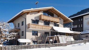 Haus_Bergschmied_Pfarrgasse_10_Westendorf_Haus_Win