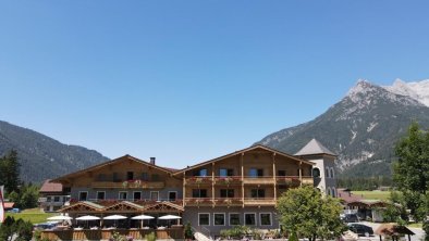 Landhotel Strasserwirt im Sommer