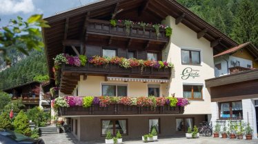 Gaestehaus_Gisela_Bruck_Dorf_10_Haus_aussen