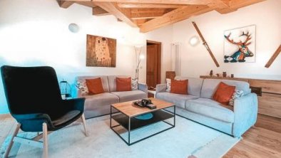 AlpenLuxus presents LUNA - Relaxation Room, Sauna & Car Park, © bookingcom