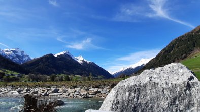 Spazierweg vom Kampler See talauswärts...