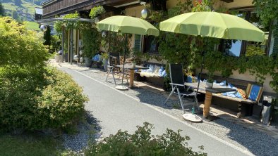 entrance to the hotel