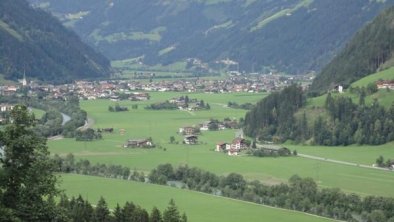 Bertoni Waltraud Hippach - Ausblick im Sommer