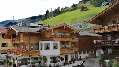 Petererhof im Sommer