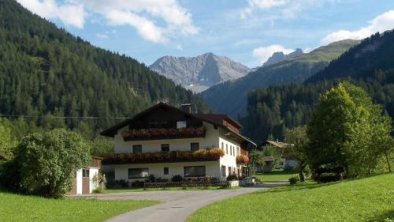 Ferienwohnung Lechtal mit 2 Schlafzimmer und großem Balkon, © bookingcom