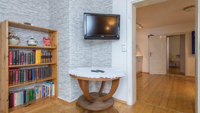 Wohnung 1 Lesezimmer mit TV