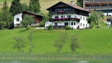 Haus Seefried am See im Sommer