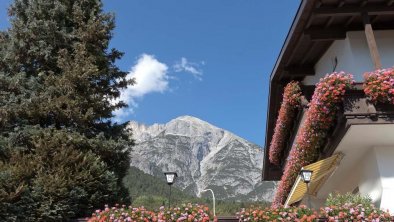 Pension Neuner mit Hausberg Hohe Munde