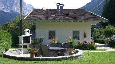 Haus mit Grillplatz