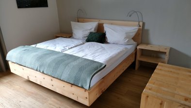 Schlafzimmer (2)